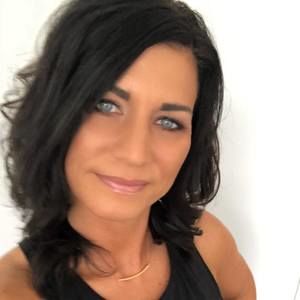 Meet your Posher, Deanna